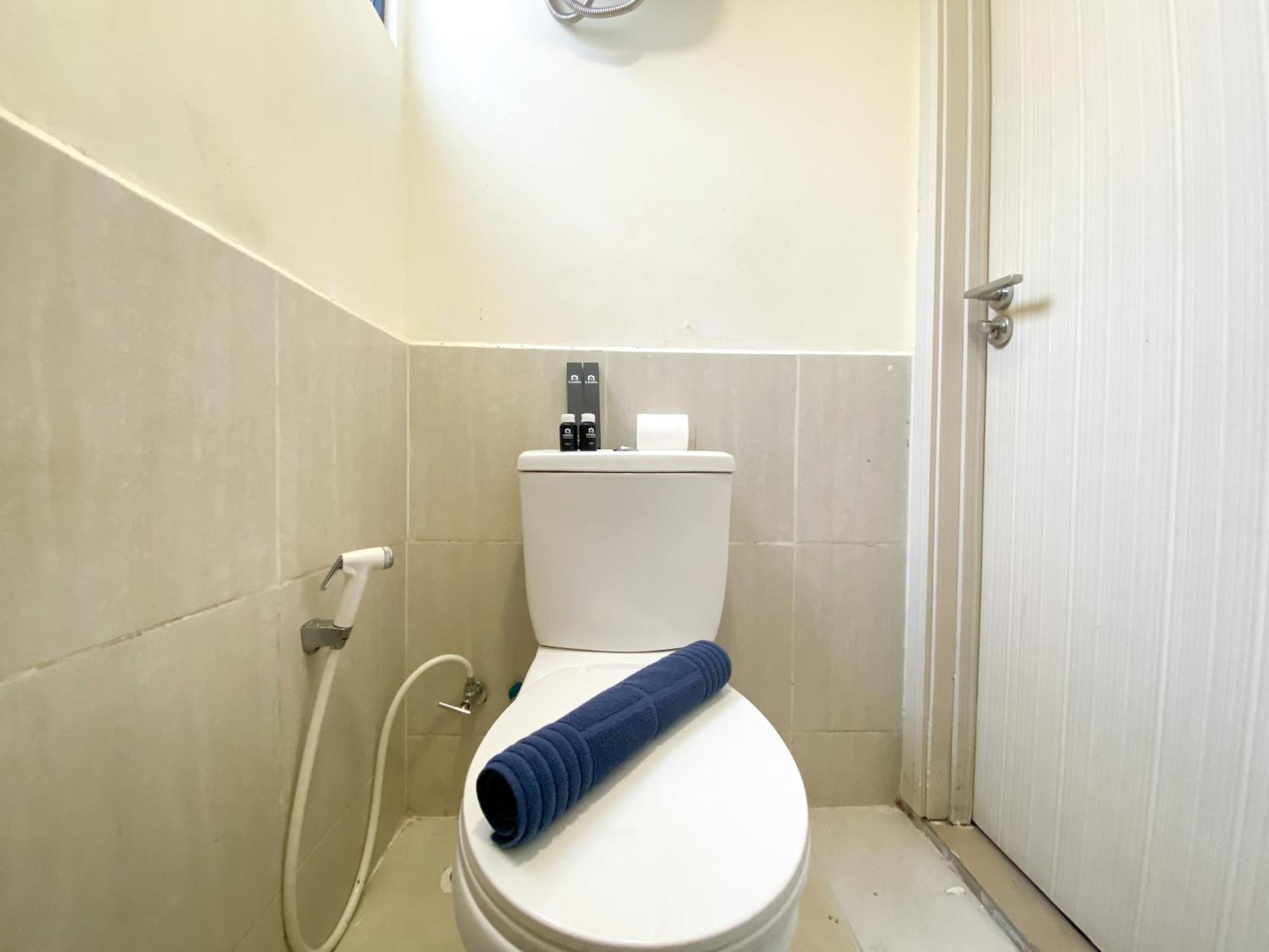 Simply Look And Enjoy Living At Meikarta By Travelio Apartemen